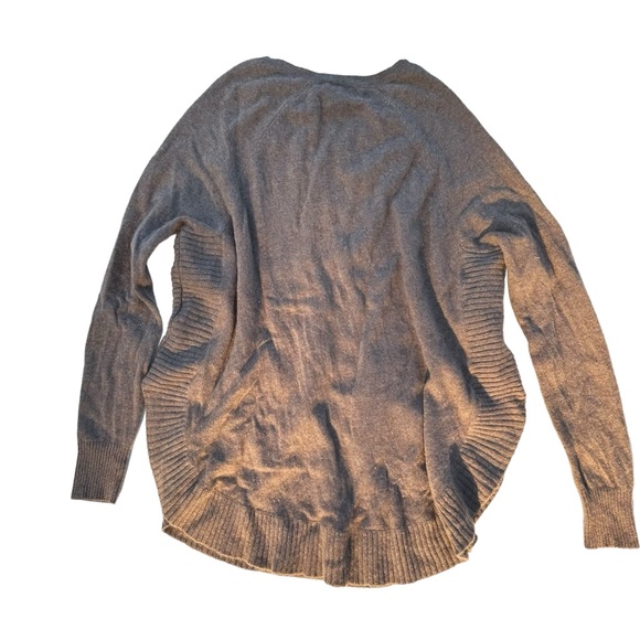 Saks Fifth Avenue Cashmere Tan Sweater, Kangaroo Pocket, Large, See Description - Picture 2 of 8